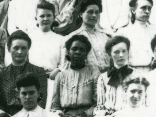 A group of women in old photos.