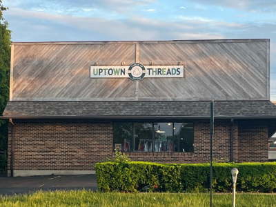 Exterior store front of Uptown Threads